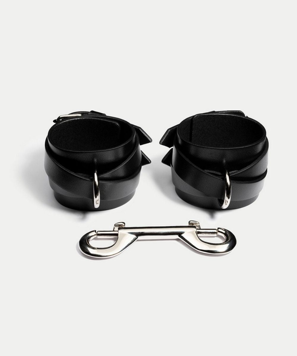 JET LEATHER CUFFS