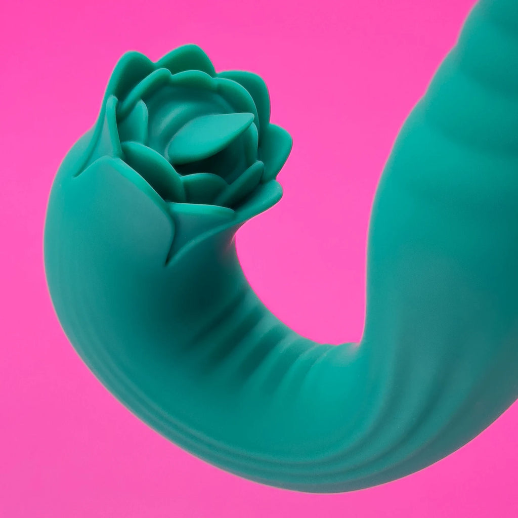 MOSSY KISS VIBRATOR